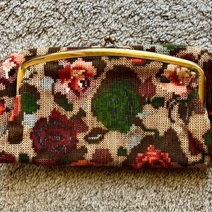 Vintage clutch/Tiny-ish bag. 1960s